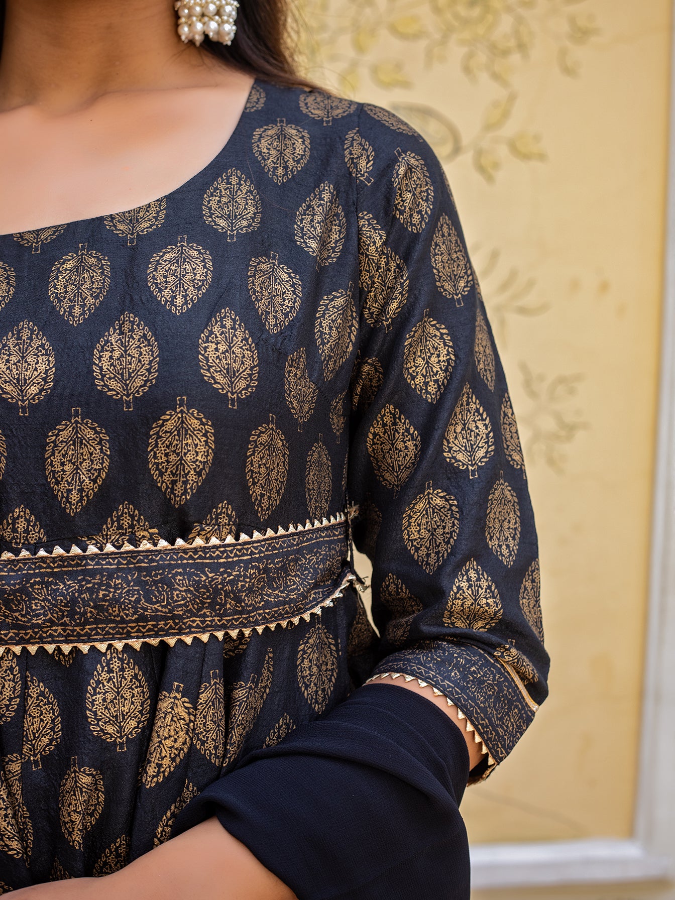 Black Anarkali Set